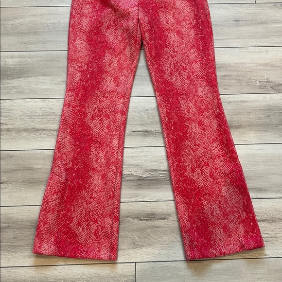 Urban Outfitters hot pink snake print pants size 2 - Picture 3 of 10